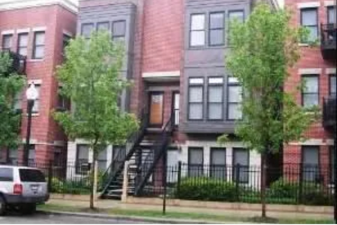 Building - Near Campus Studio