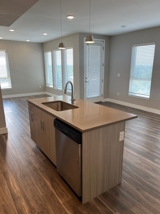 Kitchen - University Condo, Close to Campus, Incredible Views, Laundry in unit, 2 Parking Spaces