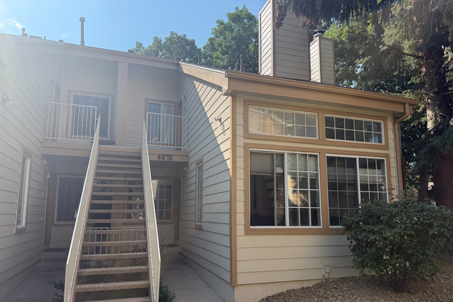 1 - AVAILABLE 12/1: 4875 White Rock Cir #C