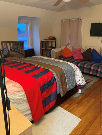Primary bedroom w/large closets - Fully furnished room available in Medford!