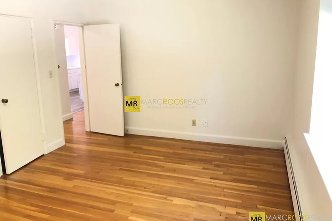 Call NOW for showings! 617-236-8600 - CENTRE STREET - AMAZING NEWTON 2 BED W/ LAUNDRY IN THE BUILDING! *AVAIL NOW!* Apartments