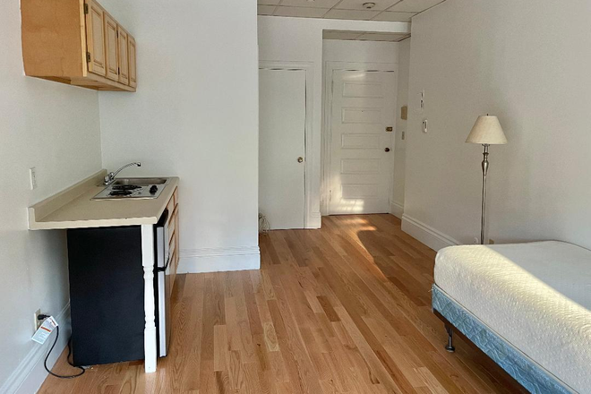 a - Pretty studio Apartments