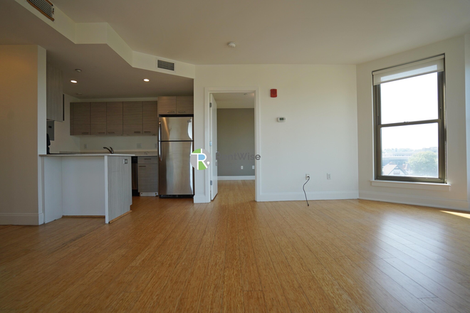 1 - AVAIL Aug/Sept ONE MONTH FREE〡Luxury〡Central Air〡Pets Allowed〡DW〡H/HW Incl.〡No Fee Apartments