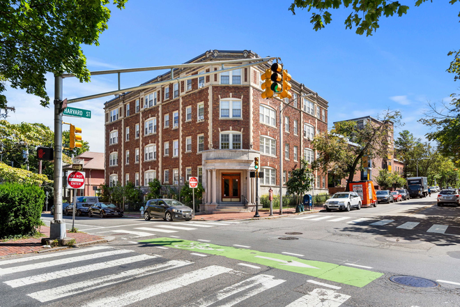 Photo - 353 Harvard St Apartments