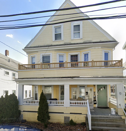 Outside view - Summer Sublet near Tufts Campus & Minutes to Davis Sq. Apartments