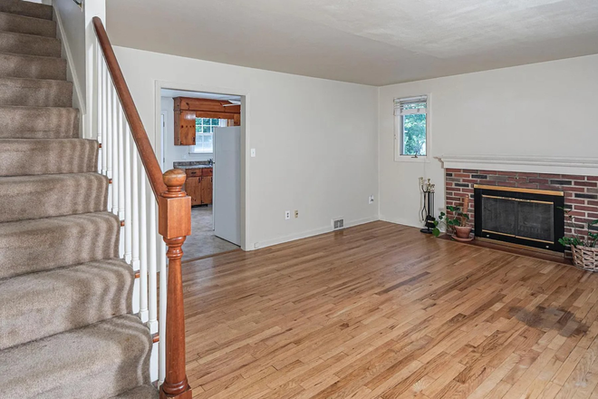 Living Room - Short term:Furnished 2BR home-Hillside Rd-Princeton