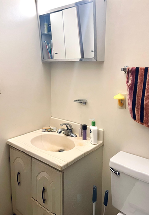 bathroom - Green Valley Apartments