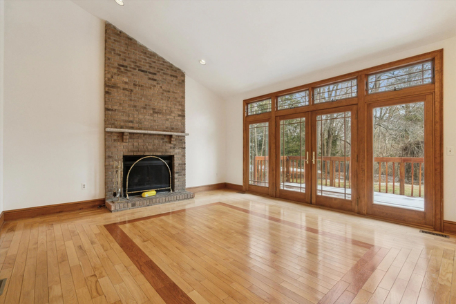 Living Room - 4BR home-Union St-Princeton