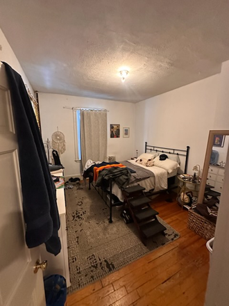 Bedroom - Dogs welcome.....great location for walking dogs, near sports & entertainment