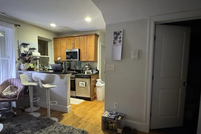 Kitchen - Mission Hill room sublet close to Northeastern