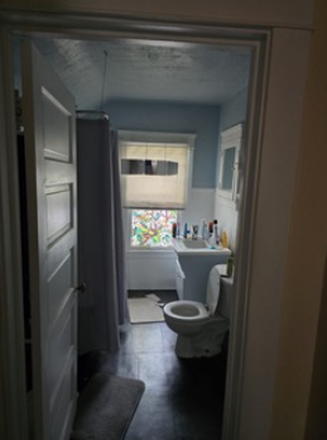 . - 11115 Wade Park Avenue - Rooms for Rent - On Campus House