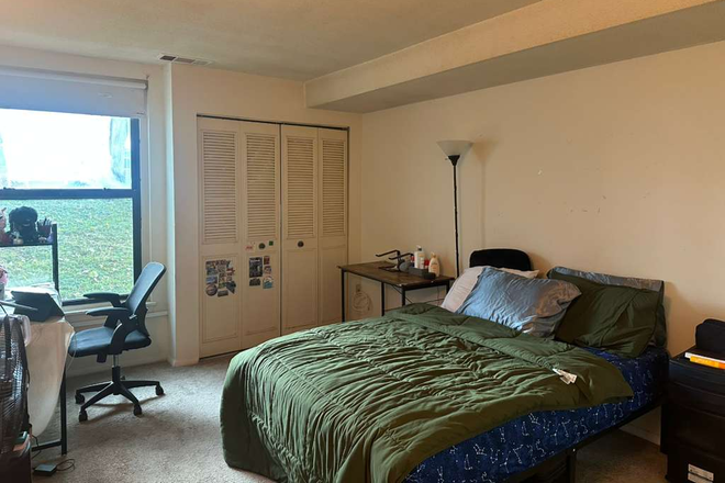 Room - PRIVATE ROOM - BRANDYWINE APARTMENTS