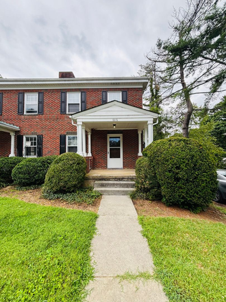  - 3 Bedroom 1.5 Duplex