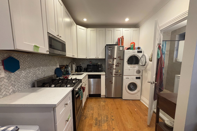 Kitchen (+Laundry) - Subletting 1 room in beautiful apartment, right by barclays