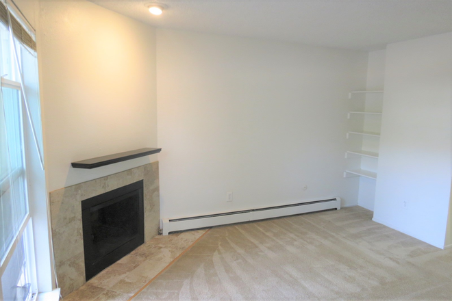 2146 Goss #1 - 2146 Goss Circle West (2BA/1BR) Apartments