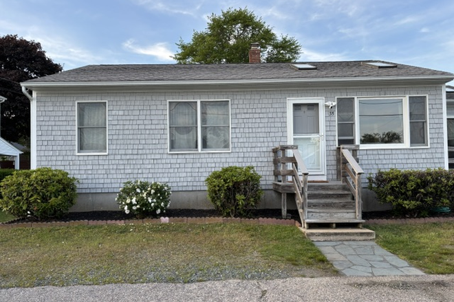 Charming 3 bedroom for rent! - REDUCED PRICE GREAT LOCATION- ACT FAST!!
