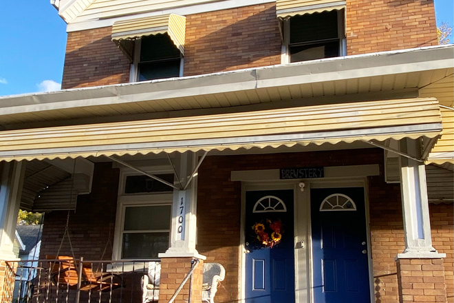 1700 Brewster - 1 Block to Campus - 6 Bedroom/2.5 Bathroom - Available July/Aug 2026-2027/8