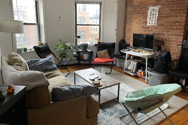 Call NOW for showings! 617-236-8600 - COLUMBUS AVE - *HALF FEE* LRG 4BR/1BA ACROSS FROM NEU W/ H&HW INC, LNDRY IN BLDNG AVAIL *9/1/2026* Apartments