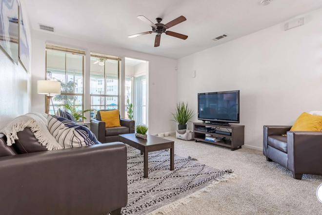 Living Room - Z Islander Apartment - NEGOTIABLE