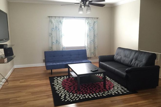 Family room - Rooms Available in a Beautiful Rental House for UMD Students