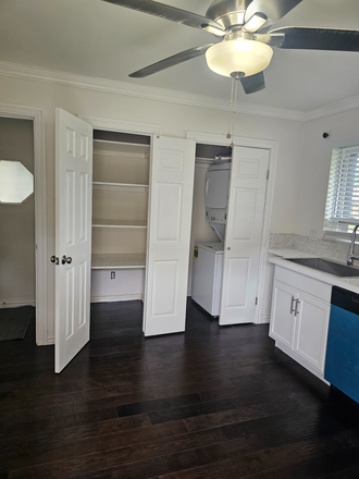 Kitchen - Private MOTHER IN LAW Apartments