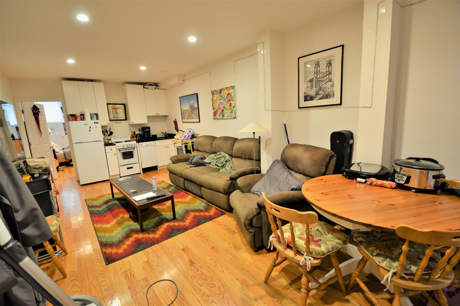 Living room - 2 Bed Available 9/1/26! *CONTACT NOAH 603-470-8181 Apartments