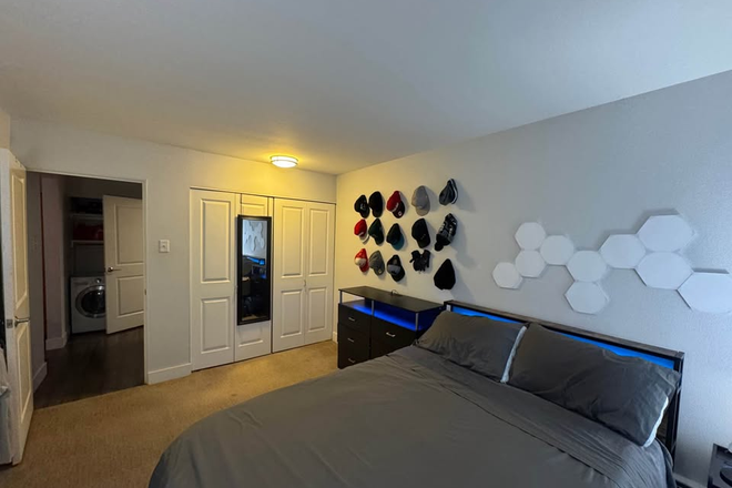 Bedroom entry and closet - The Parker of Pearl Apartments