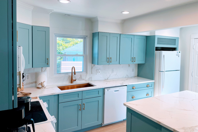 kitchen - 2 Pilgrim Ave Narragansett, RI 02882 House