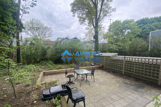 Patio - Large 5 Bed 2 Bath on Norfolk Street!! Apartments