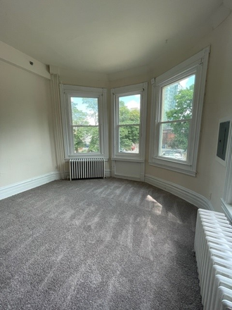Main Room - Academic Properties, Inc. Apartments