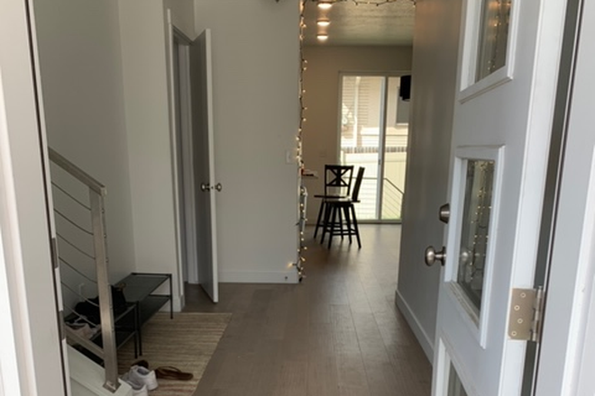 Entry Hall to Kitchen, stairs on left - Open House Oct 11: 11a - 3p. 3 rooms for 2025-26; grad/undergrad women only; $400 move-in credit