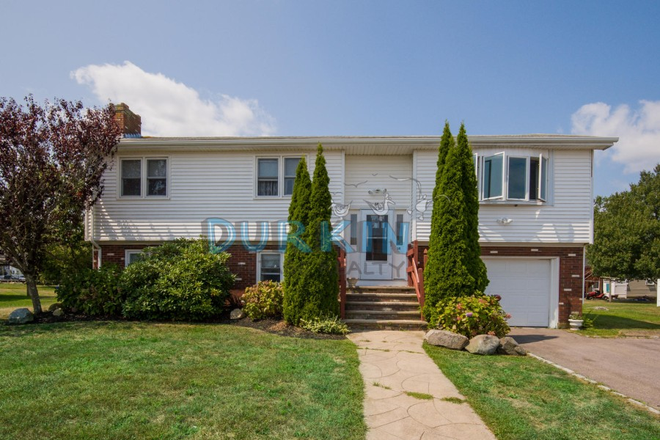 front - New to market! 4 Bedroom home in Eastward Look