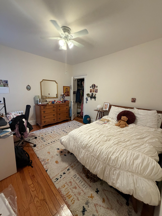 Bedroom - Streetside Pleasant Apartment