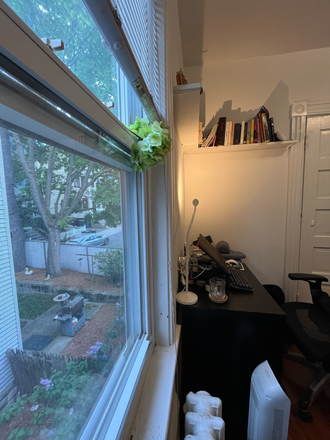 Bedroom - Furnished Summer Sublet near Davis Square - $900/month, Early Move-In Possible Apartments