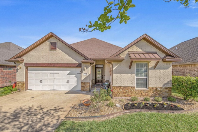 Outside View - Little Rock