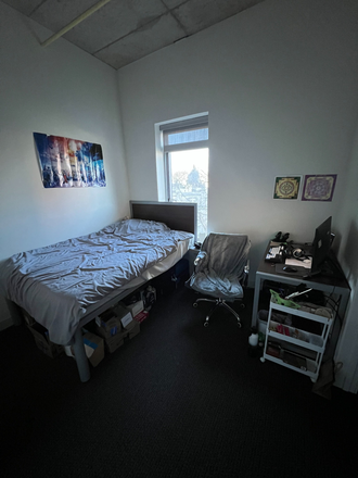 Bedroom - Summit Apartment, 4 bed 4 bath, Private room & Bath