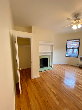 . - Renovated 4-bed 2-bath on Gainsborough! Contact Will McGowan 617.512.5822 Apartments