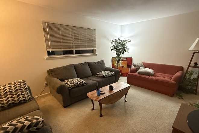 Living Room - Jefferson Apartments