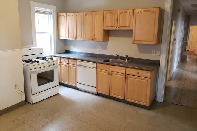 Call NOW for showings! 617-236-8600 - FANEUIL ST - *NO FEE* IN OAK SQ! LRG 4BR/1BA W/ LNDRY IN BLDNG, EIK, DW, PORCHES AVAIL *9/1/2025* Apartments