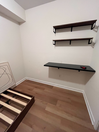 Bedroom - 1bd in a 5bd house w/ shared bathroom - $400/month (sublease Spring 2027)