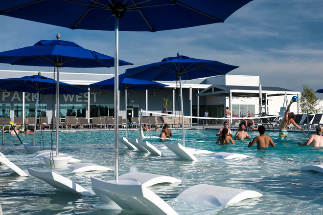 Pool - Park West Towers