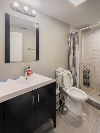 Bathroom - 1812 N. 17th St. Apartments