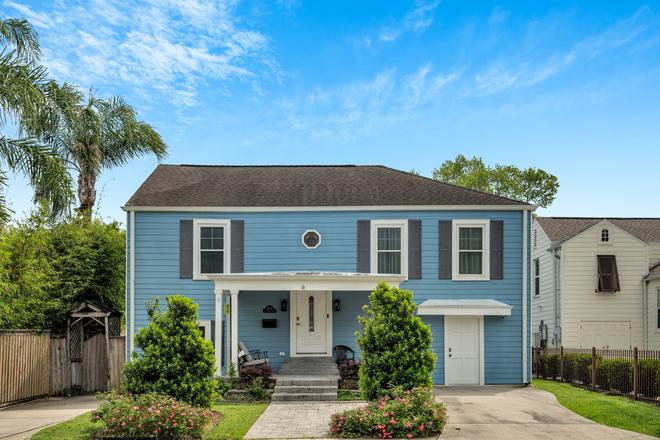 Front of house - 2 bedroom ground level unit, all utilities included!