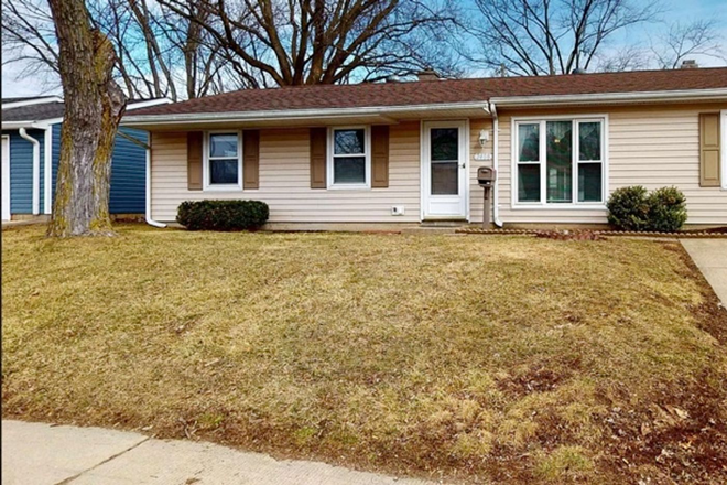 Beautiful 3 bedroom home! - Bedrooms for Rent in home with ALL Utilities Included, Home is Student-Owner occupied