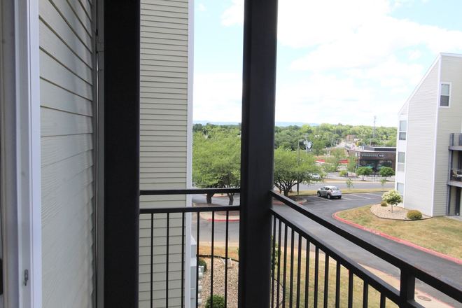 balcony - Hunters Ridge Condos - 2 bedrooms left for rent, across the road from Starbucks! - 1336H Hunters Roa