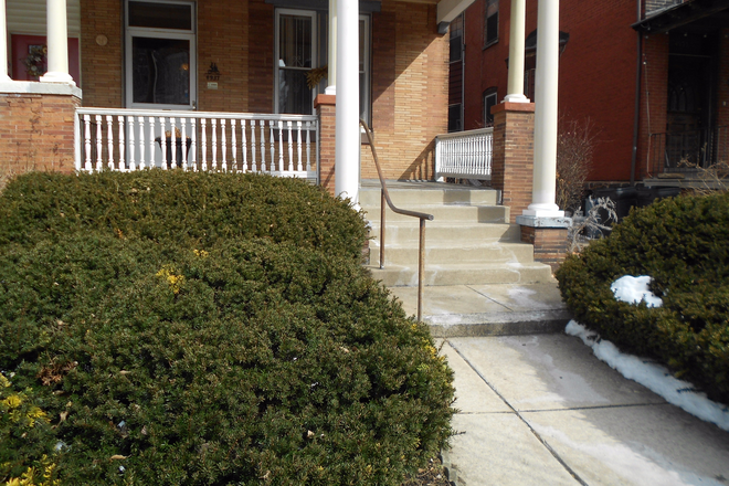 Front Entrance - Fully Furnished/Third Floor and Loft of Large Sunny Apartment in Owner Occupied Building