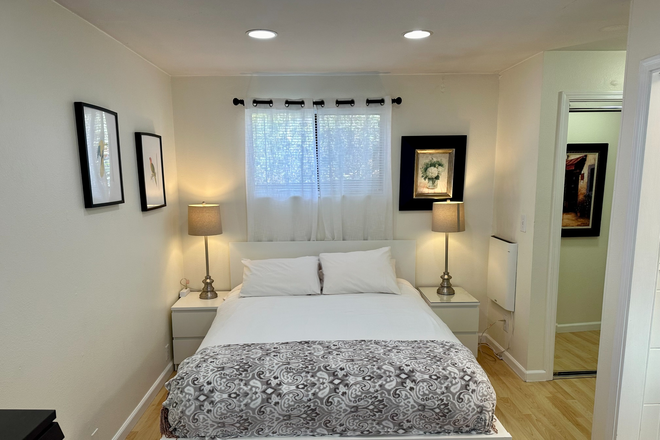 Master bedroom with two windows - COTTAGE, 1BR/2BA, private, quiet, N Berkeley Rental