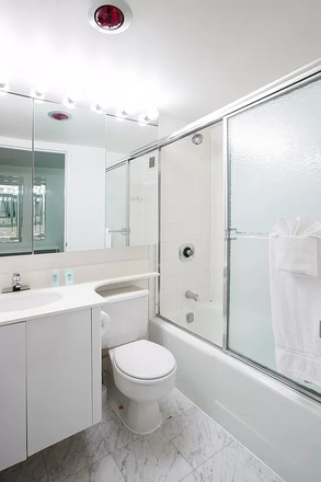 Bathroom - BRIGHT, SPACIOUS STUDIO Townhome