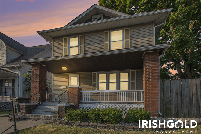 Front - 810 E Sorin St - Fully Furnished!