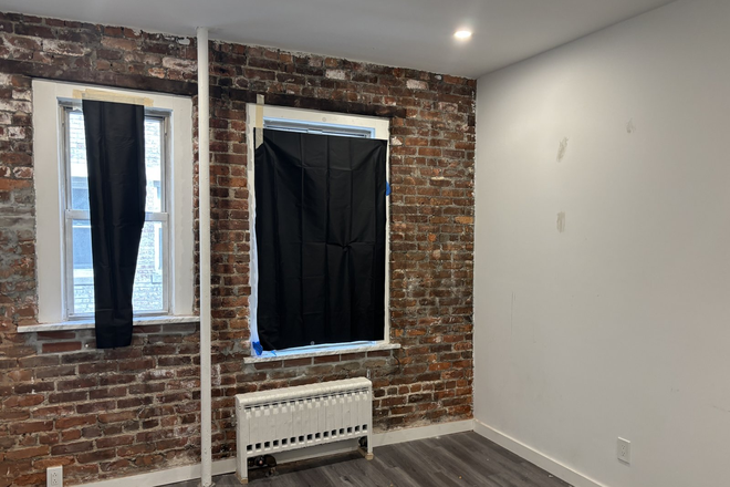 Studio - Alcove Studio Available 9/1/26 on Peterborough St Apartments